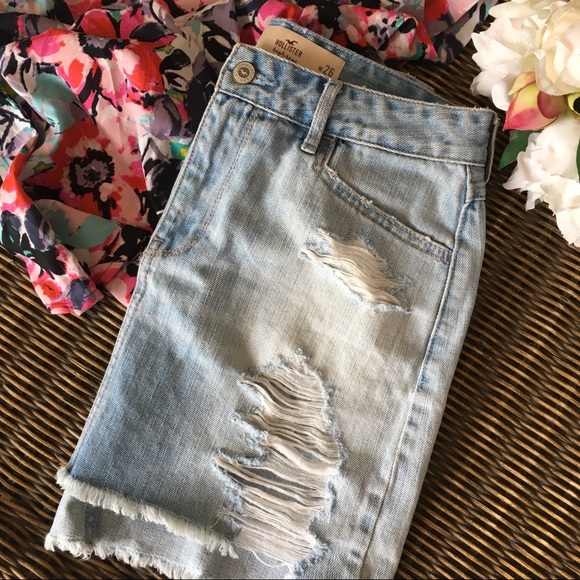 🍃🌸Gorgeous High-Rise Distressed Mini Skirt👖🌸🍃 - Picture 3 of 5